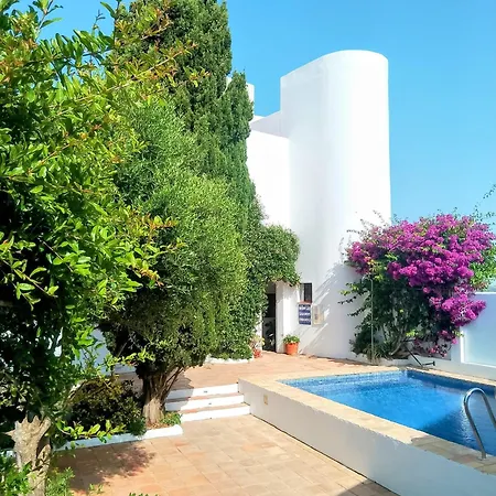 Apartment La Galbana Con Piscina
